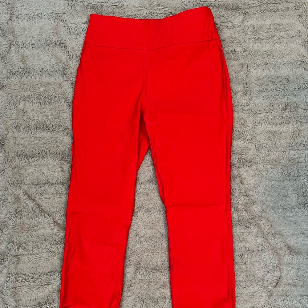 New York & Co Crop Skinny Pant 
Size XS Stretch - Red